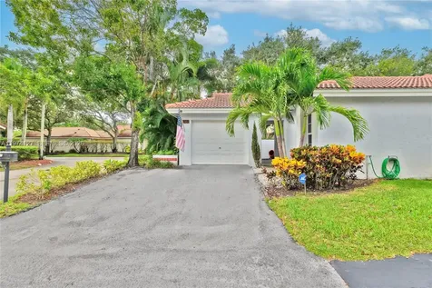 1361 Seagrape Circle Weston FL 33326