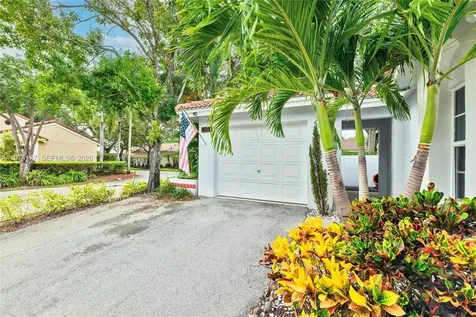 1361 Seagrape Circle Weston FL 33326