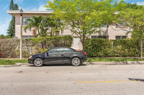 8031 Hawthorne Avenue Miami Beach FL 33141