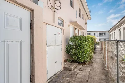 8031 Hawthorne Avenue Miami Beach FL 33141