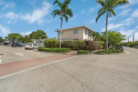 8031 Hawthorne Avenue Miami Beach FL 33141