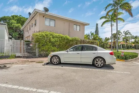 8031 Hawthorne Avenue Miami Beach FL 33141