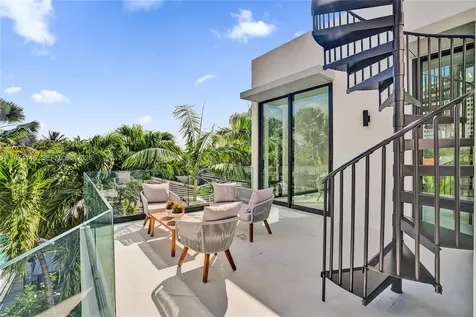 1379 NE 104th Street Miami Shores FL 33138