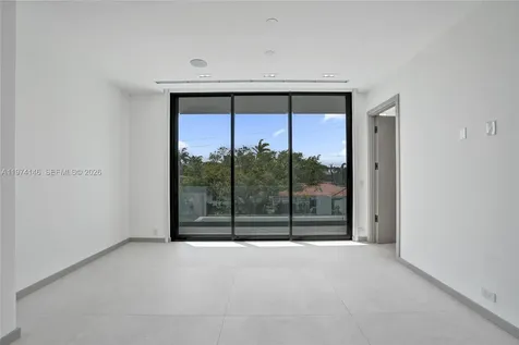 1379 NE 104th Street Miami Shores FL 33138