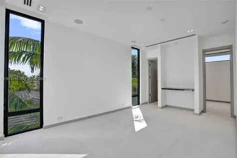 1379 NE 104th Street Miami Shores FL 33138
