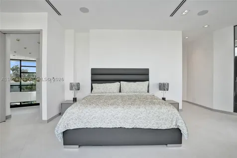1379 NE 104th Street Miami Shores FL 33138
