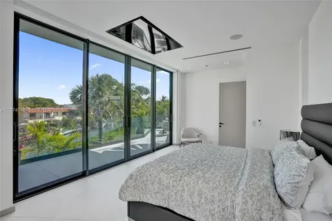 1379 NE 104th Street Miami Shores FL 33138