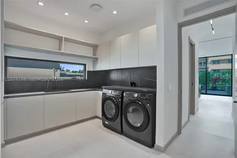1379 NE 104th Street Miami Shores FL 33138