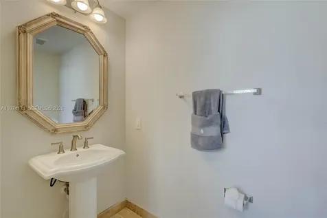 2039 Oceanwalk Terrace Lauderdale By The Sea FL 33062