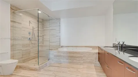 16001 Collins Avenue Sunny Isles Beach FL 33160