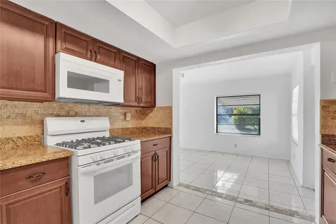2161 NW 73rd Avenue Sunrise FL 33313