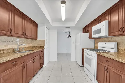 2161 NW 73rd Avenue Sunrise FL 33313