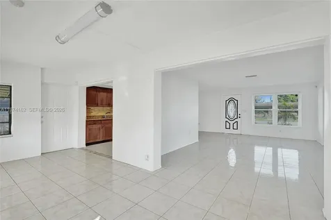 2161 NW 73rd Avenue Sunrise FL 33313