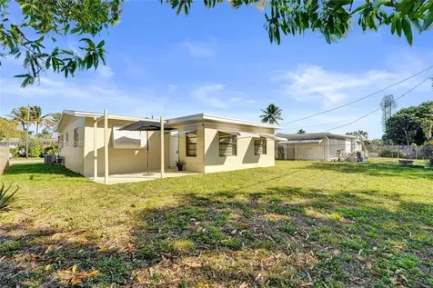 2161 NW 73rd Avenue Sunrise FL 33313