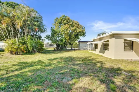 2161 NW 73rd Avenue Sunrise FL 33313