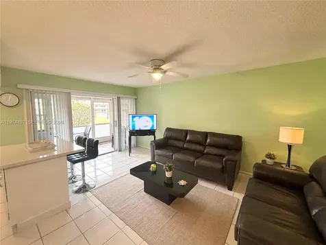 5300 Washington Street Hollywood FL 33021