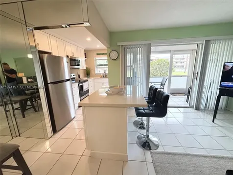 5300 Washington Street Hollywood FL 33021
