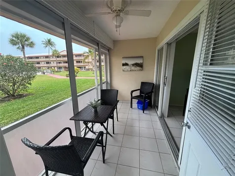 5300 Washington Street Hollywood FL 33021