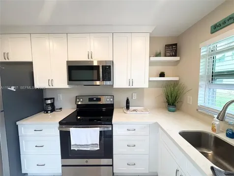 5300 Washington Street Hollywood FL 33021