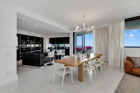18555 Collins Avenue Sunny Isles Beach FL 33160
