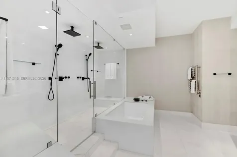 18555 Collins Avenue Sunny Isles Beach FL 33160