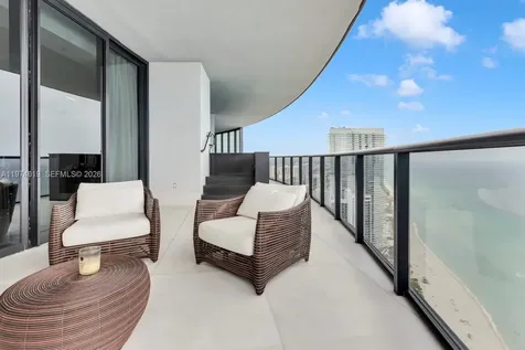 18555 Collins Avenue Sunny Isles Beach FL 33160