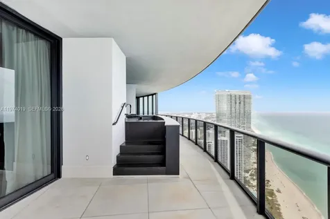 18555 Collins Avenue Sunny Isles Beach FL 33160