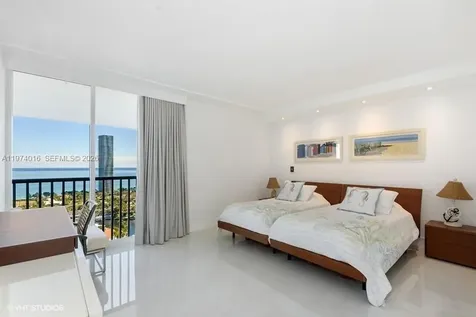 19707 Turnberry Way Aventura FL 33180