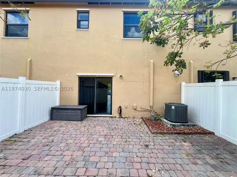 9271 W 33rd Lane Hialeah FL 33018