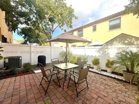 9271 W 33rd Lane Hialeah FL 33018