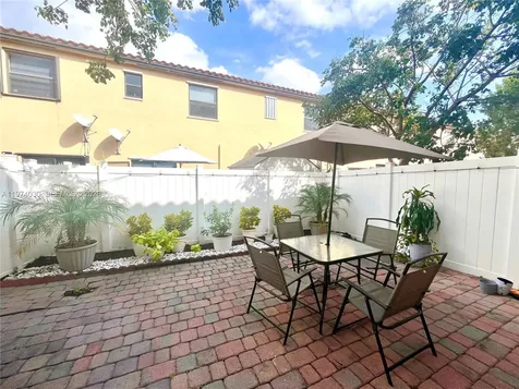 9271 W 33rd Lane Hialeah FL 33018