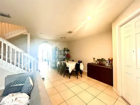 9271 W 33rd Lane Hialeah FL 33018