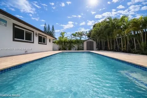 6271 NW 110th Street Hialeah FL 33012
