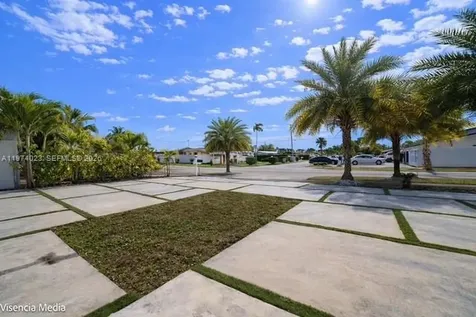 6271 NW 110th Street Hialeah FL 33012
