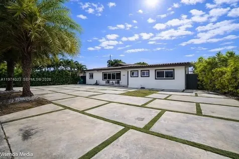 6271 NW 110th Street Hialeah FL 33012