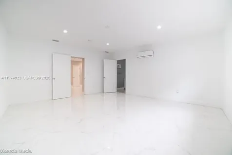 6271 NW 110th Street Hialeah FL 33012