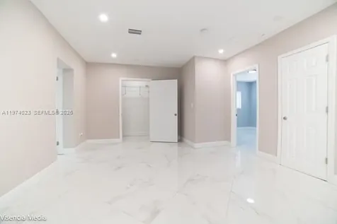 6271 NW 110th Street Hialeah FL 33012