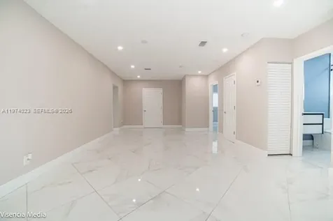 6271 NW 110th Street Hialeah FL 33012