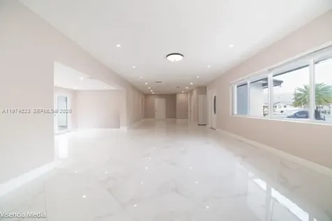 6271 NW 110th Street Hialeah FL 33012