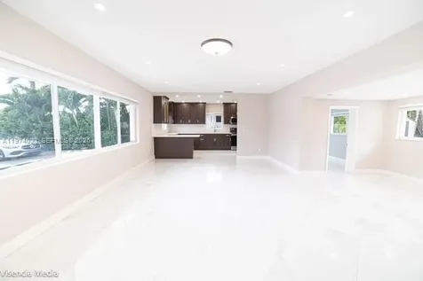6271 NW 110th Street Hialeah FL 33012