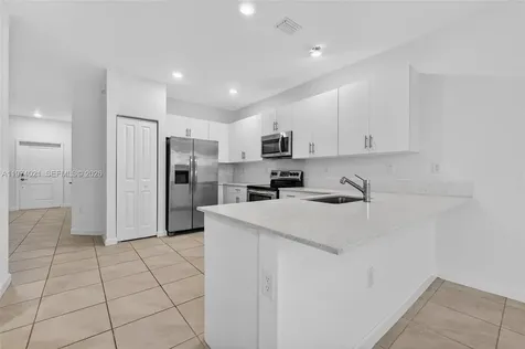 2619 SE 11th Street Homestead FL 33035
