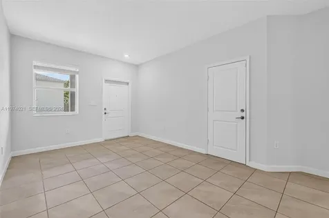 2619 SE 11th Street Homestead FL 33035