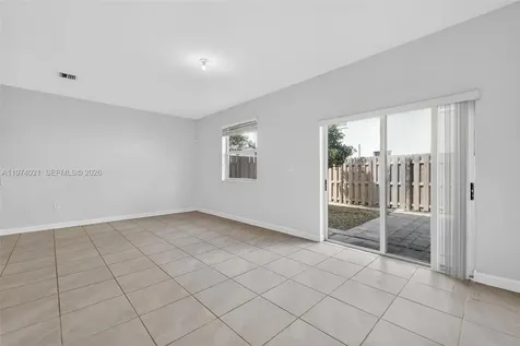 2619 SE 11th Street Homestead FL 33035