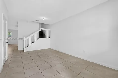 2619 SE 11th Street Homestead FL 33035