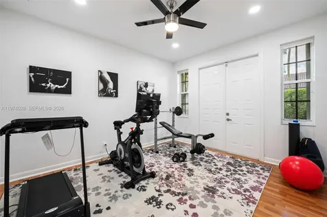 1537 Victoria Isle Way Weston FL 33327