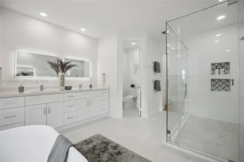 1537 Victoria Isle Way Weston FL 33327