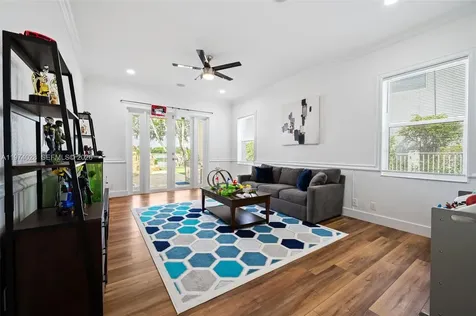 1537 Victoria Isle Way Weston FL 33327