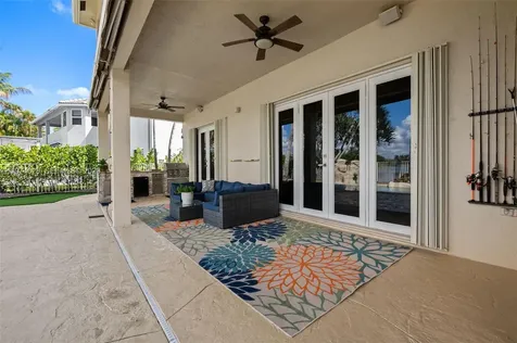 1537 Victoria Isle Way Weston FL 33327