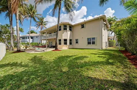 1537 Victoria Isle Way Weston FL 33327