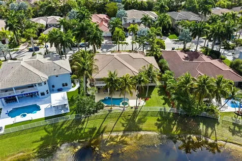 1537 Victoria Isle Way Weston FL 33327